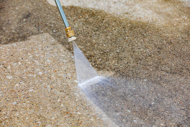 Best Restaurant Pressure Washing  in Little Chute, WI